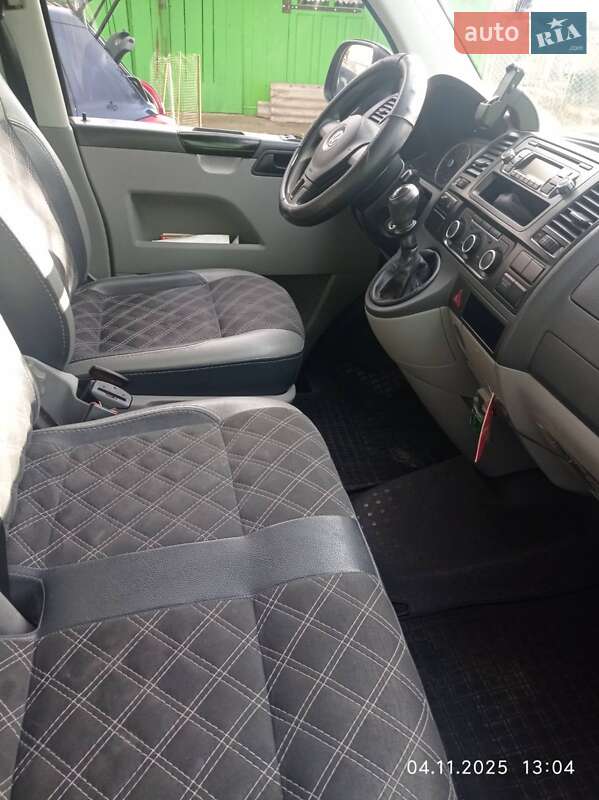 Минивэн Volkswagen Transporter 2011 в Ивано-Франковске