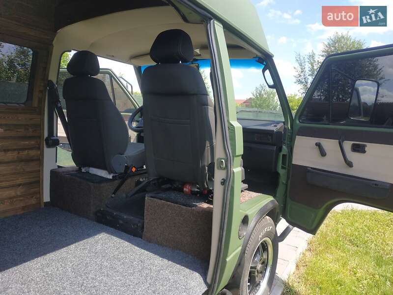 Минивэн Volkswagen Transporter 1983 в Стрые