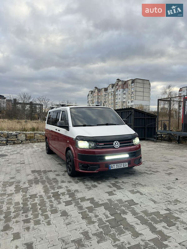 Минивэн Volkswagen Transporter 2010 в Калуше
