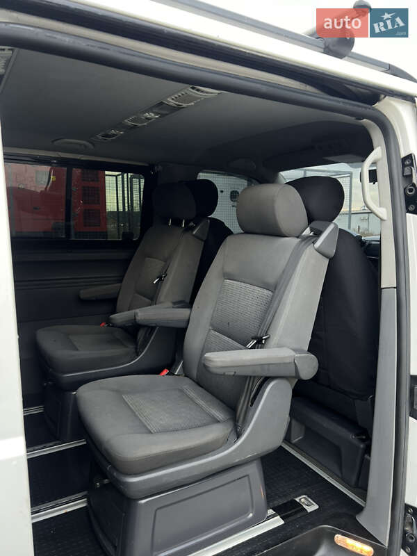 Минивэн Volkswagen Transporter 2010 в Калуше