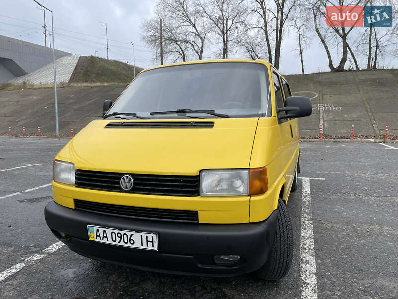 Минивэн Volkswagen Transporter 1999 в Киеве