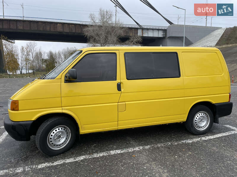 Минивэн Volkswagen Transporter 1999 в Киеве