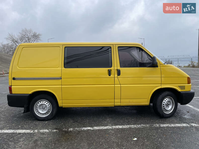 Минивэн Volkswagen Transporter 1999 в Киеве