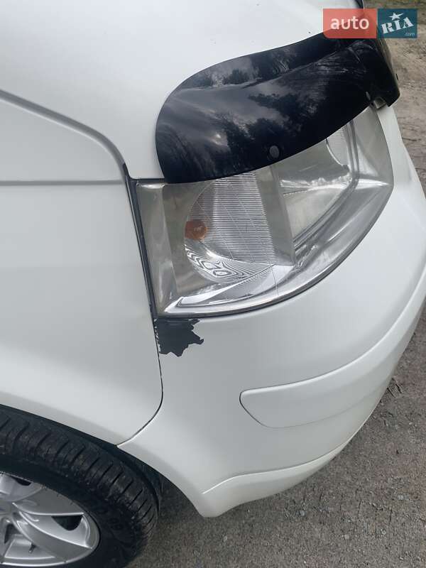 Мінівен Volkswagen Transporter 2004 в Житомирі фото 2 Мінівен Volkswagen Transporter 2004 в Житомирі