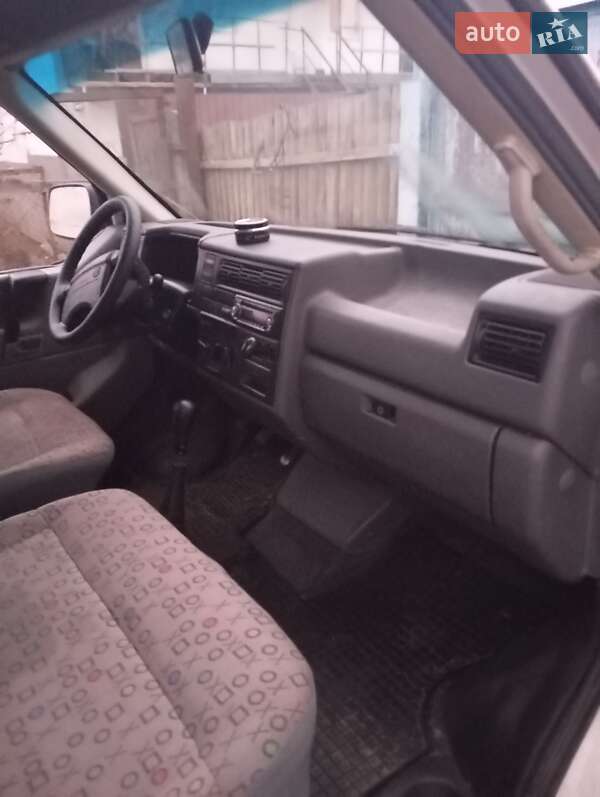 Мінівен Volkswagen Transporter 1996 в Броварах