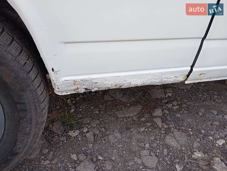 Грузовой фургон Volkswagen Transporter 2002 в Киеве фото 2 Грузовой фургон Volkswagen Transporter 2002 в Киеве