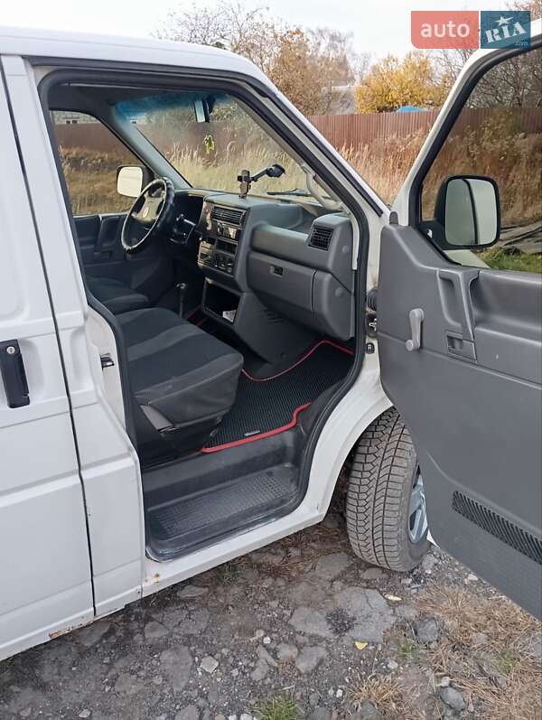 Грузовой фургон Volkswagen Transporter 2002 в Киеве фото 11 Грузовой фургон Volkswagen Transporter 2002 в Киеве