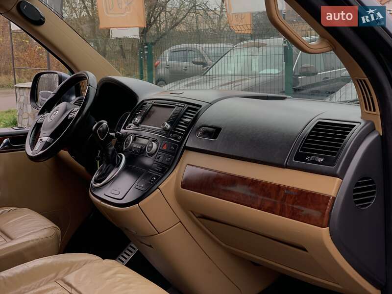 Минивэн Volkswagen Transporter 2009 в Бердичеве