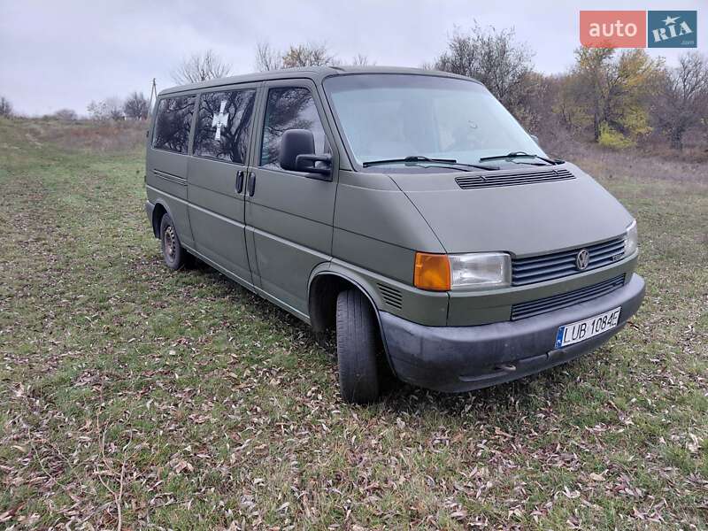 Минивэн Volkswagen Transporter 1996 в Богодухове