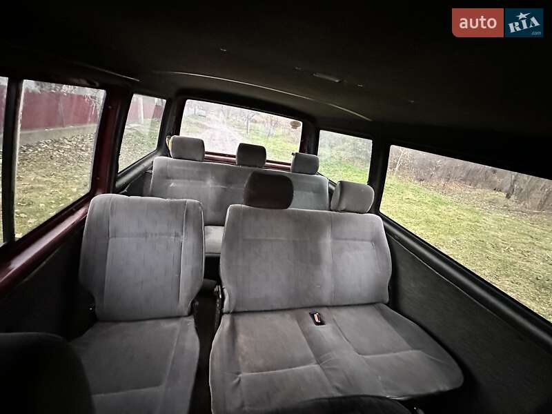 Мінівен Volkswagen Transporter 1994 в Чернівцях