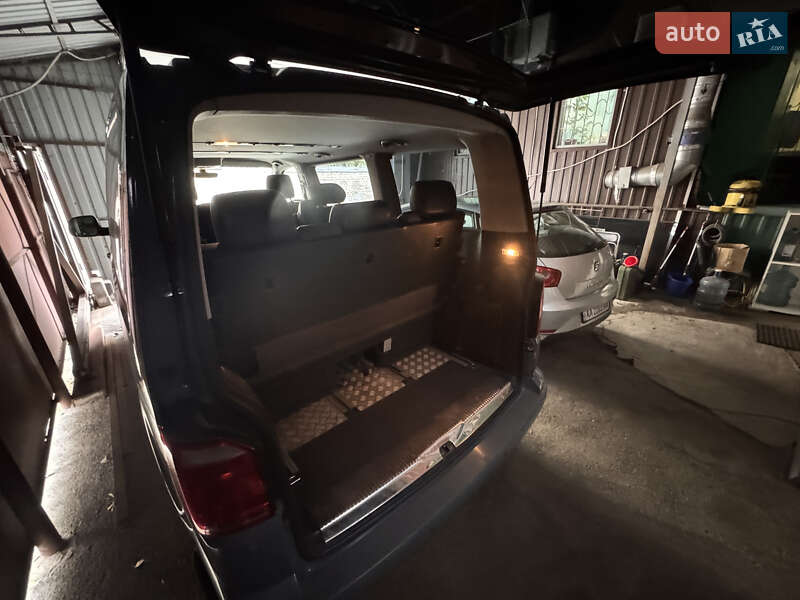 Минивэн Volkswagen Transporter 2016 в Киеве