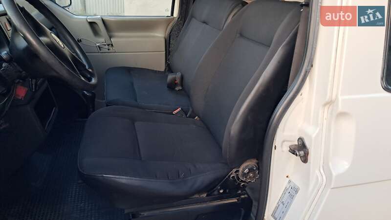 Минивэн Volkswagen Transporter 1999 в Надворной фото 14 Минивэн Volkswagen Transporter 1999 в Надворной