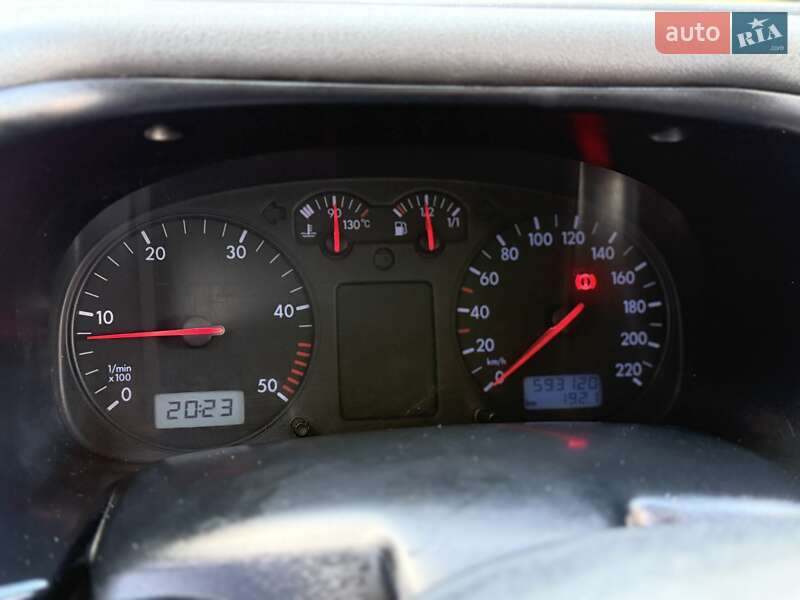 Минивэн Volkswagen Transporter 2000 в Львове