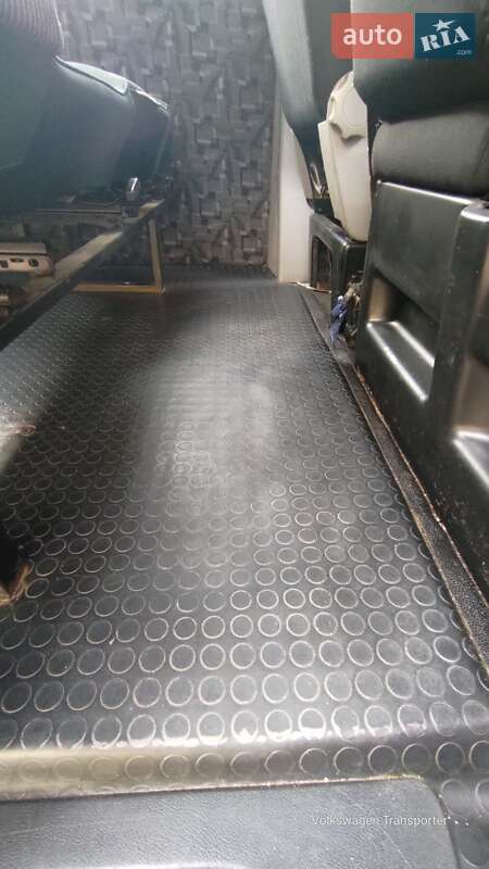 Минивэн Volkswagen Transporter 2006 в Первомайске фото 18 Минивэн Volkswagen Transporter 2006 в Первомайске