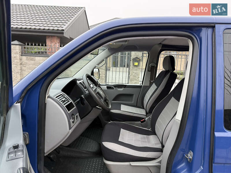 Минивэн Volkswagen Transporter 2004 в Луцке