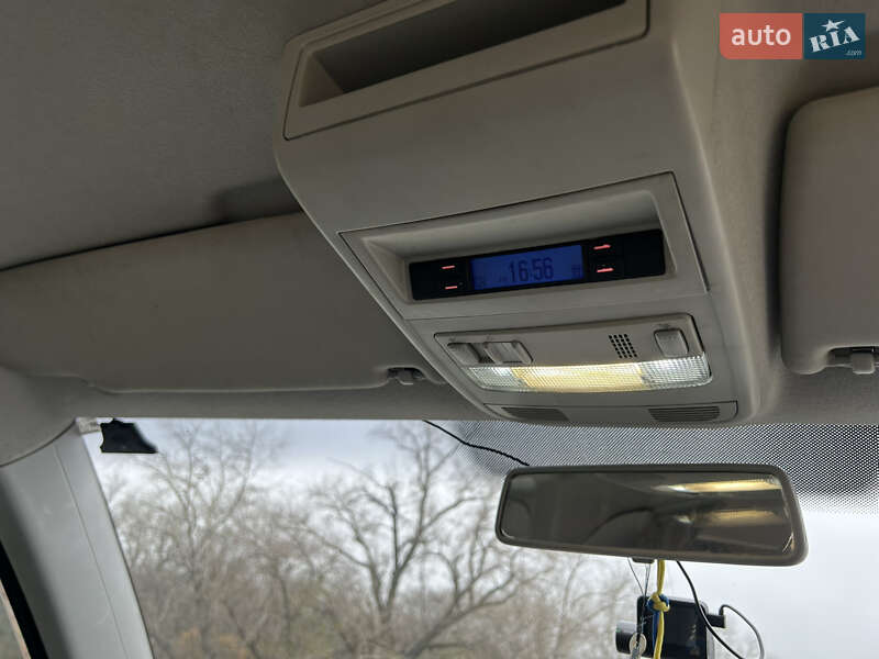 Вантажопасажирський фургон Volkswagen Transporter 2005 в Києві фото 19 Вантажопасажирський фургон Volkswagen Transporter 2005 в Києві
