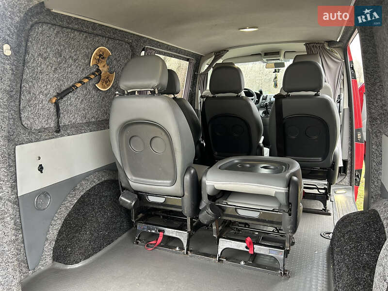 Вантажопасажирський фургон Volkswagen Transporter 2005 в Києві фото 33 Вантажопасажирський фургон Volkswagen Transporter 2005 в Києві