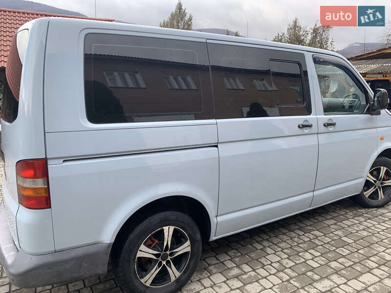 Мінівен Volkswagen Transporter 2003 в Сваляві