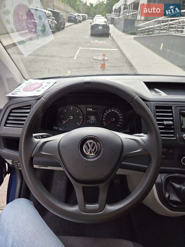 Минивэн Volkswagen Transporter 2017 в Киеве