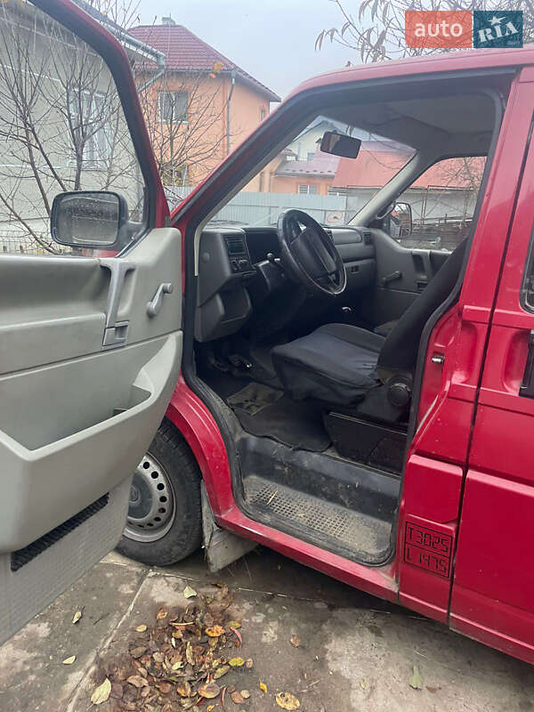 Минивэн Volkswagen Transporter 1998 в Кицмани