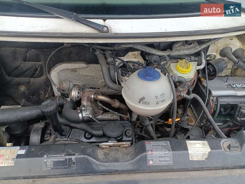 Минивэн Volkswagen Transporter 1999 в Киеве