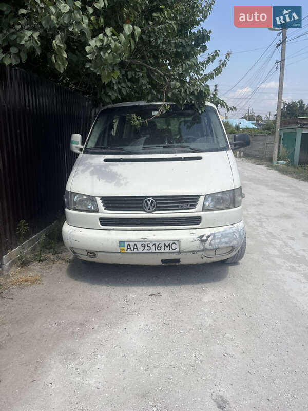 Минивэн Volkswagen Transporter 2001 в Кагарлыке