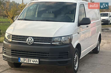 Вантажний фургон Volkswagen Transporter 2016 в Дубні