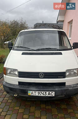 Вантажний фургон Volkswagen Transporter 2000 в Івано-Франківську