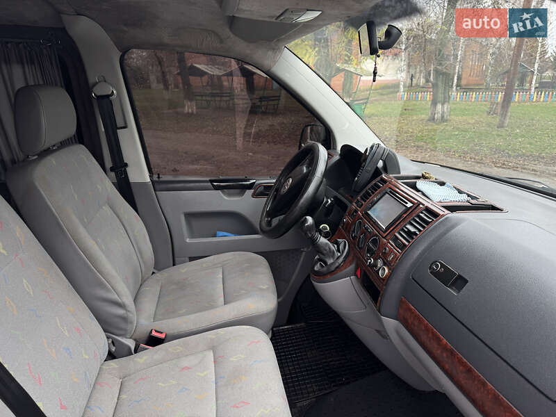 Мінівен Volkswagen Transporter 2005 в Валках