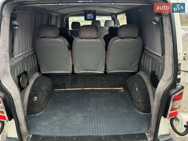 Мінівен Volkswagen Transporter 2005 в Валках