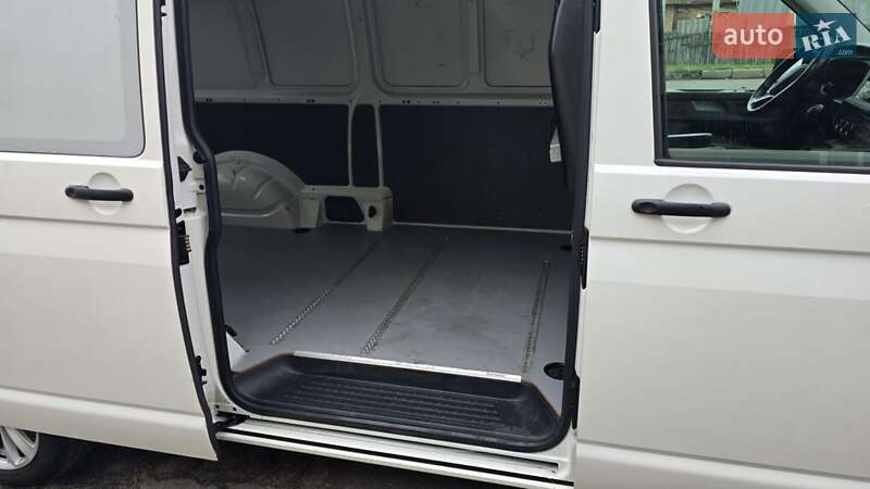 Грузовой фургон Volkswagen Transporter 2021 в Лубнах