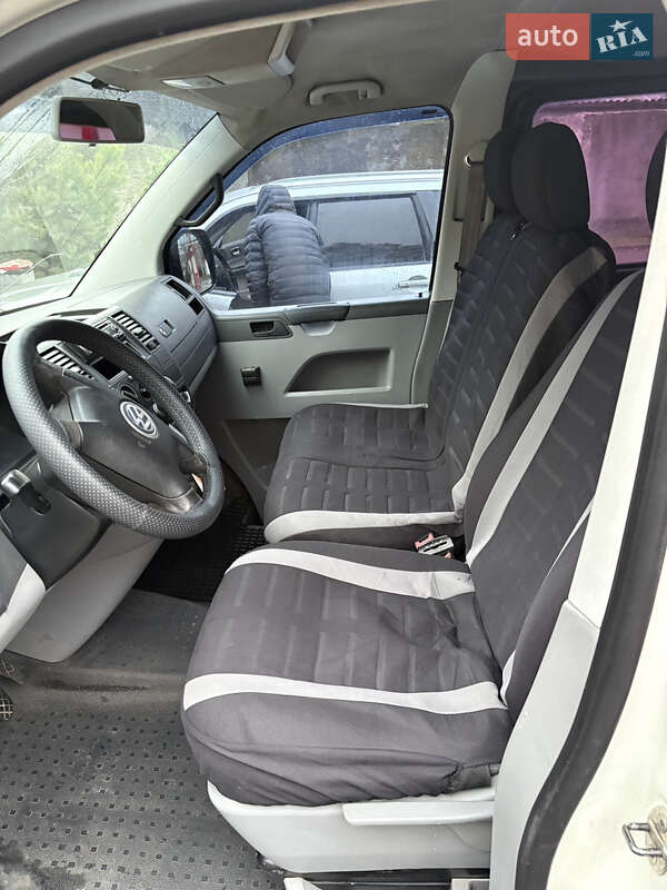 Вантажопасажирський фургон Volkswagen Transporter 2003 в Бурині фото 11 Вантажопасажирський фургон Volkswagen Transporter 2003 в Бурині