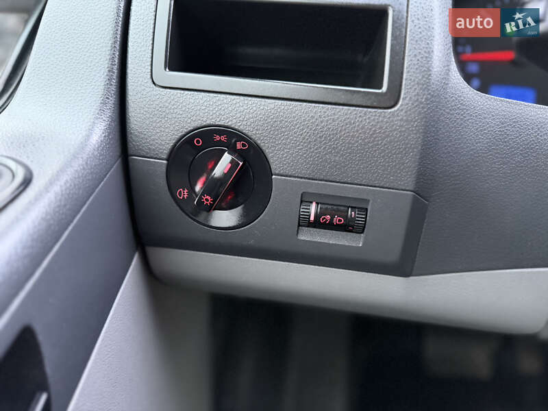 Мінівен Volkswagen Transporter 2005 в Рівному фото 39 Мінівен Volkswagen Transporter 2005 в Рівному