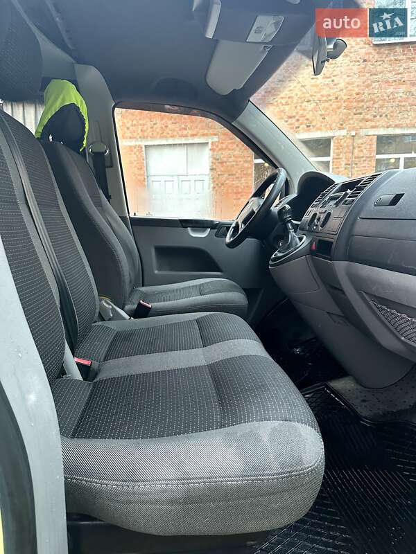 Минивэн Volkswagen Transporter 2004 в Белой Церкви