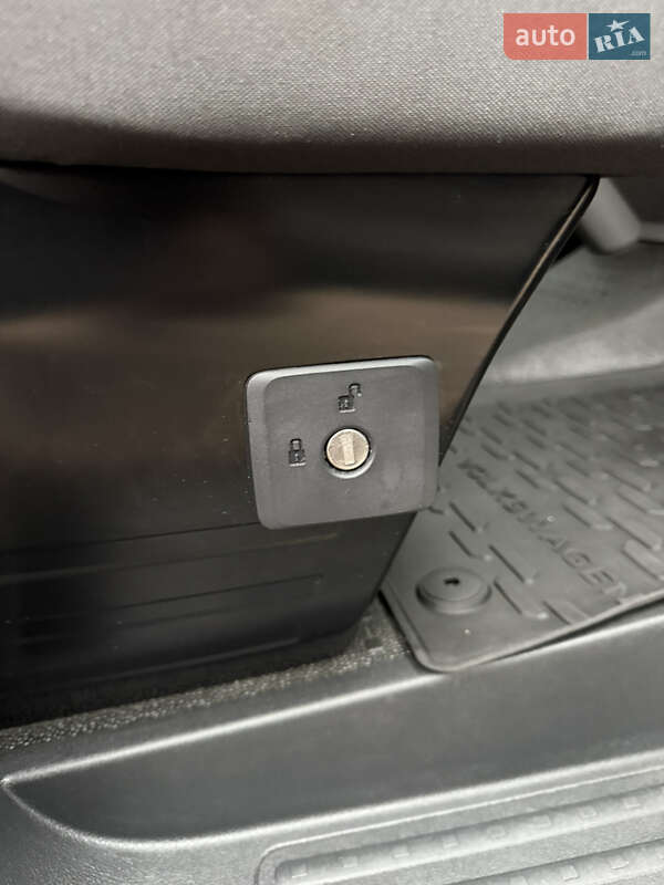 Вантажний фургон Volkswagen Transporter 2021 в Києві фото 129 Вантажний фургон Volkswagen Transporter 2021 в Києві