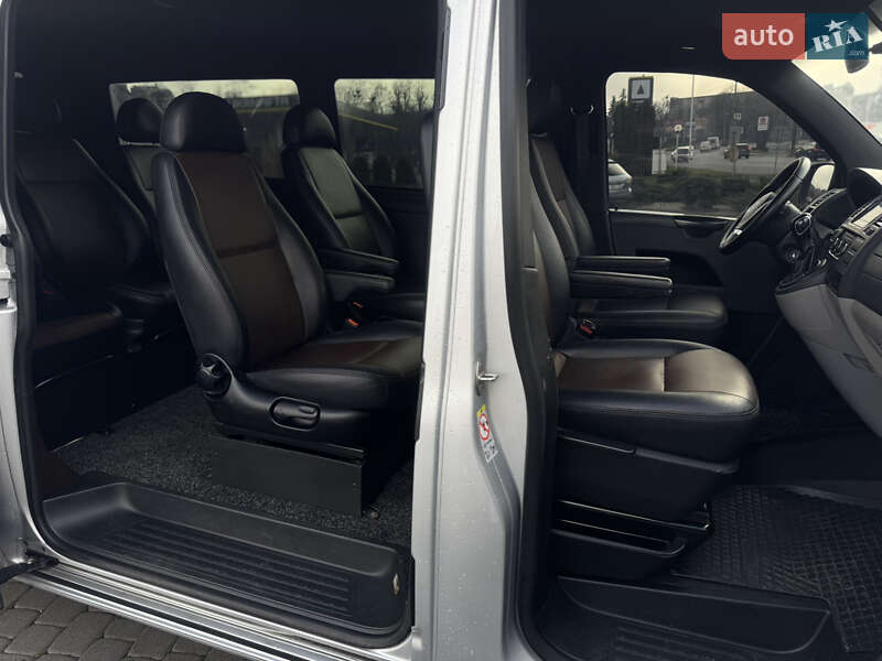 Мінівен Volkswagen Transporter 2010 в Хмельницькому