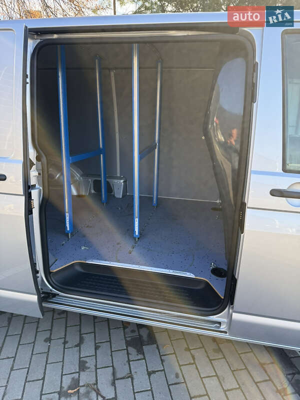 Вантажний фургон Volkswagen Transporter 2021 в Луцьку