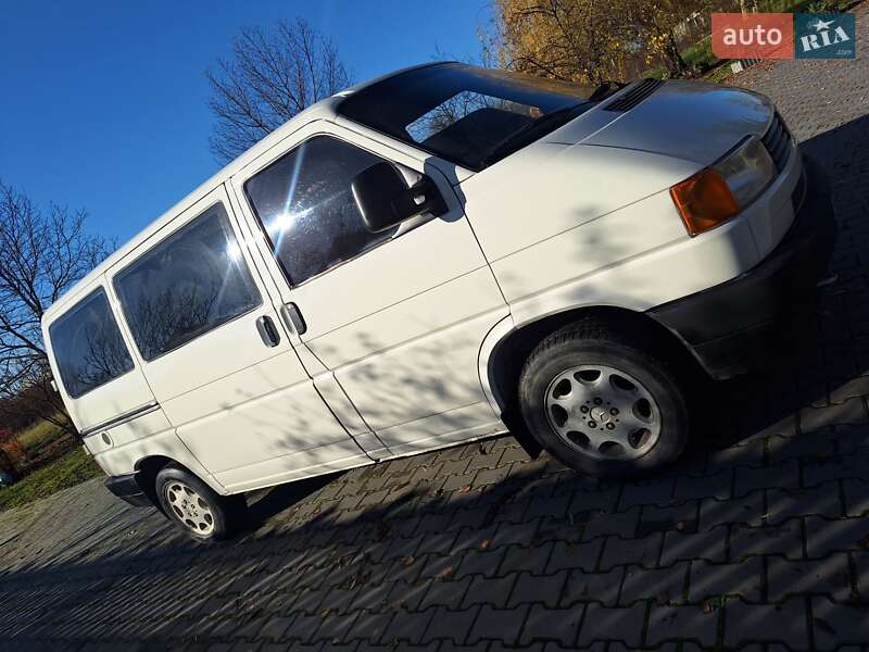 Мінівен Volkswagen Transporter 1995 в Чернівцях