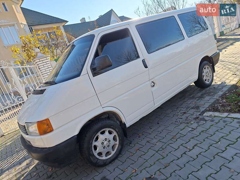 Мінівен Volkswagen Transporter 1995 в Чернівцях