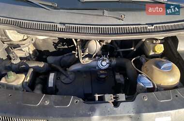 Минивэн Volkswagen Transporter 2004 в Владимире