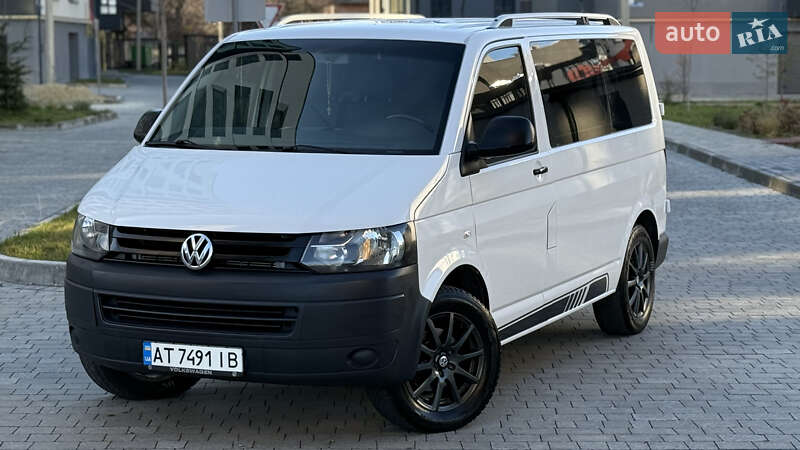 Минивэн Volkswagen Transporter 2009 в Ивано-Франковске
