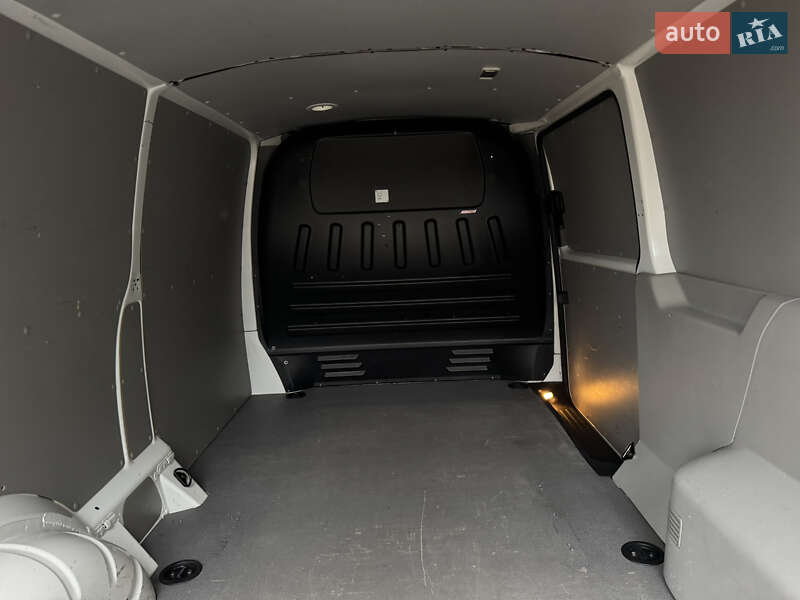 Грузовой фургон Volkswagen Transporter 2016 в Ровно фото 52 Грузовой фургон Volkswagen Transporter 2016 в Ровно