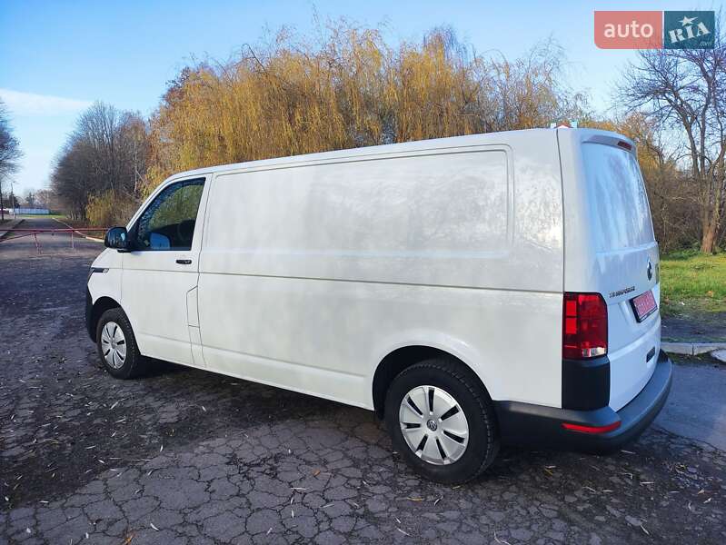 Мінівен Volkswagen Transporter 2021 в Дубні