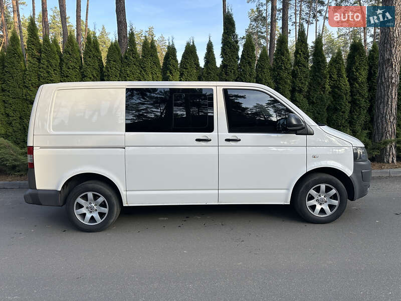 Вантажний фургон Volkswagen Transporter 2011 в Києві фото 9 Вантажний фургон Volkswagen Transporter 2011 в Києві