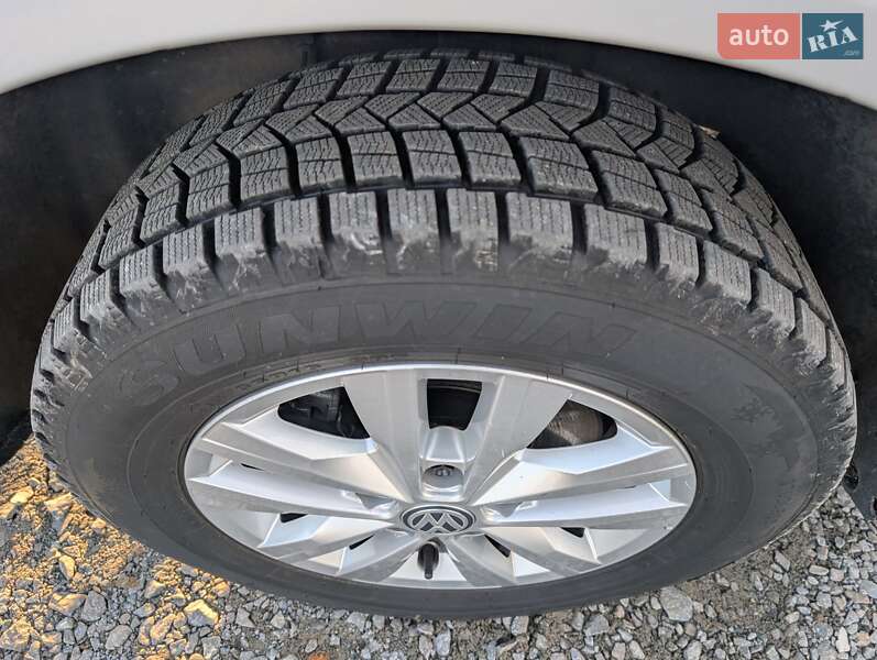 Вантажний фургон Volkswagen Transporter 2010 в Рівному фото 22 Вантажний фургон Volkswagen Transporter 2010 в Рівному