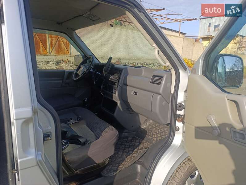 Мінівен Volkswagen Transporter 2003 в Зорі фото 9 Мінівен Volkswagen Transporter 2003 в Зорі
