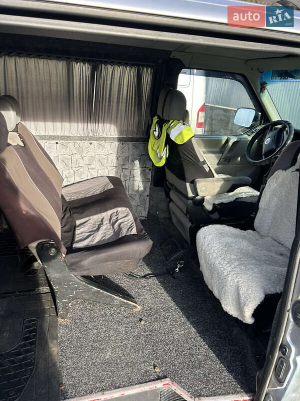 Минивэн Volkswagen Transporter 2002 в Кутах фото 6 Минивэн Volkswagen Transporter 2002 в Кутах