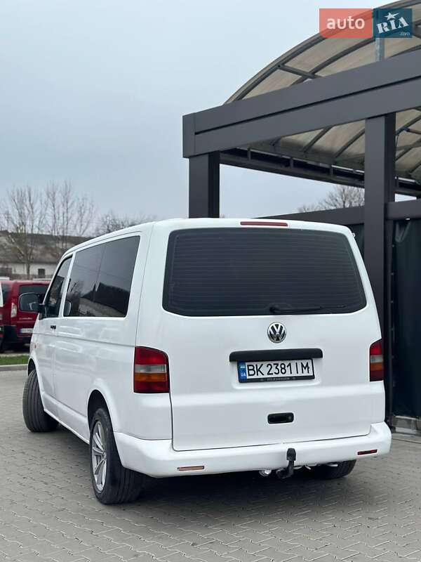 Микроавтобус Volkswagen Transporter 2003 в Шумске