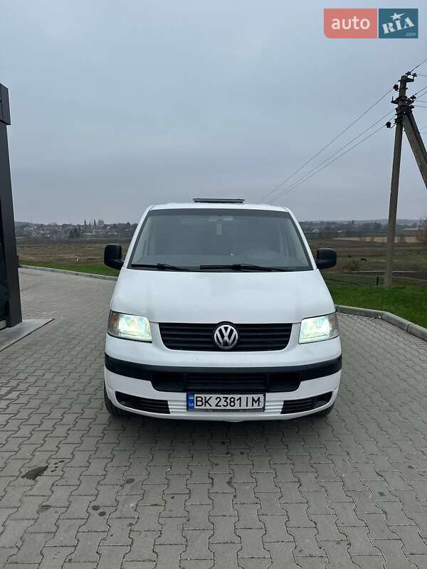 Микроавтобус Volkswagen Transporter 2003 в Шумске