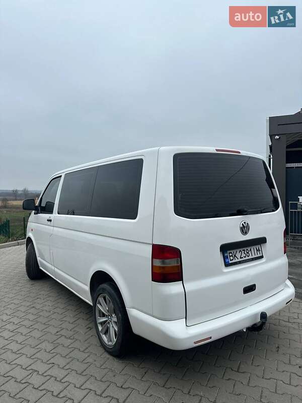Микроавтобус Volkswagen Transporter 2003 в Шумске